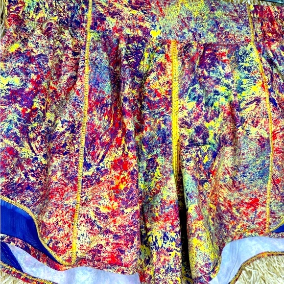 Lululemon SeaWheeze⚡️Hotty Hot High-Rise Lined Short 4" Long⚡️Woodland Sprint⚡️6 - Picture 6 of 15